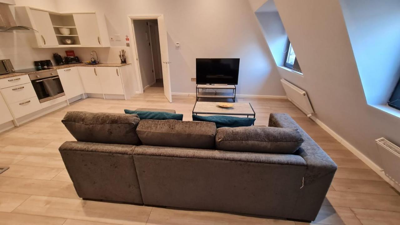Cosy Flats Near Heathrow, Group Bookings Available With Parking Space Hounslow Exteriér fotografie