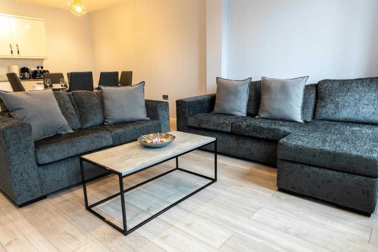 Cosy Flats Near Heathrow, Group Bookings Available With Parking Space Hounslow Exteriér fotografie