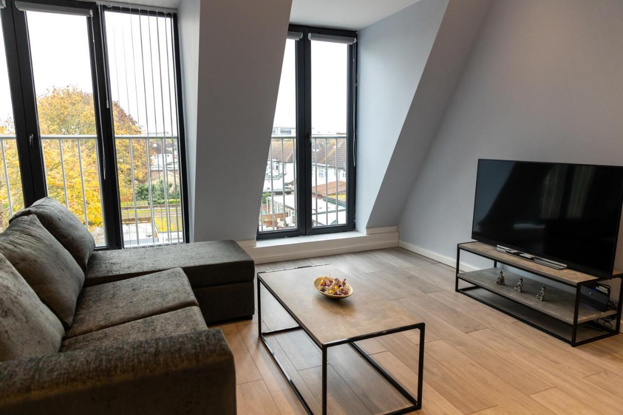 Cosy Flats Near Heathrow, Group Bookings Available With Parking Space Hounslow Exteriér fotografie